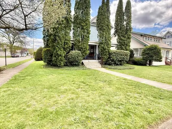 20 Dartmouth Street, Warren, PA 16365