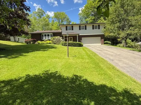 6 Woodlawn Drive, Warren, PA 16365