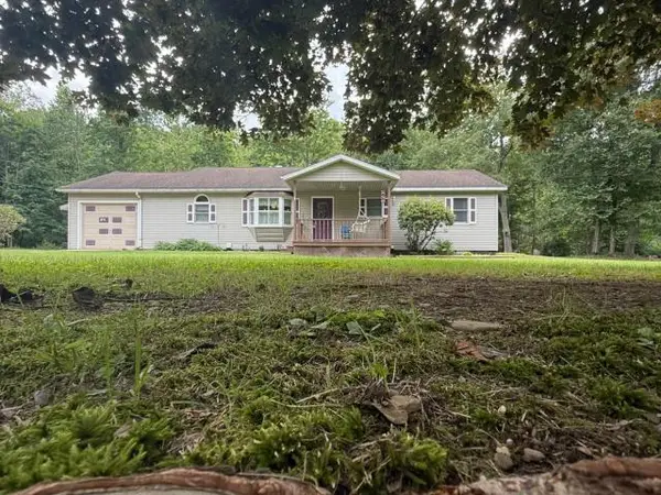 574 Priest Hollow Road, Russell, PA 16345