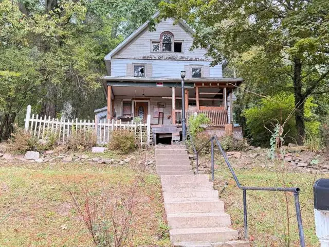 412 Fifth Avenue West, Warren, PA 16365 - #1