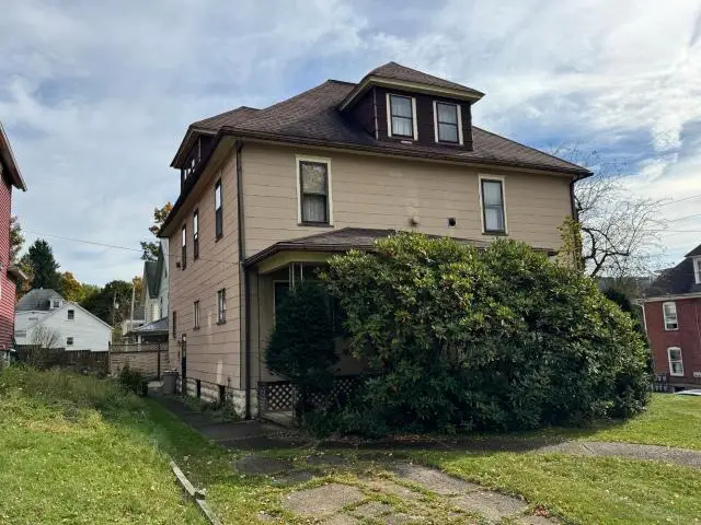 202 Central Avenue, Warren, PA 16365 - #2
