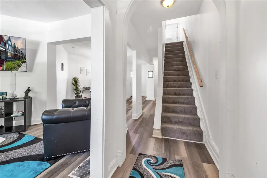 832 Adelaide, Pittsburgh, PA 15219 - Image #3