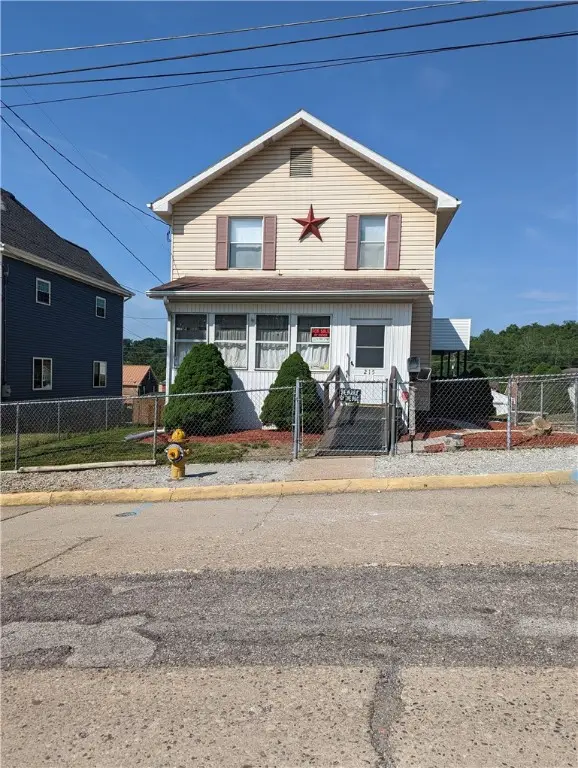 215 Cherry Ave, Houston, PA 15342 - Image #2