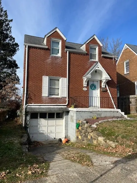 2105 Victoria Ave, New Kensington, PA 15068 - Image #1