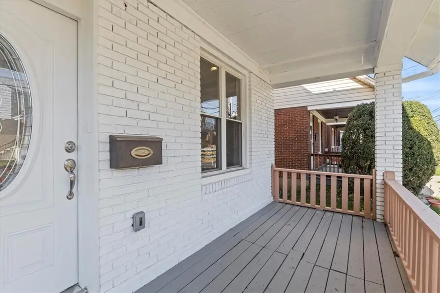 3014 Hazelhurst Ave, Baldwin, PA 15227 - Image #2