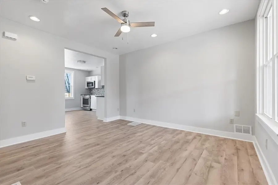 3014 Hazelhurst Ave, Baldwin, PA 15227 - Image #3