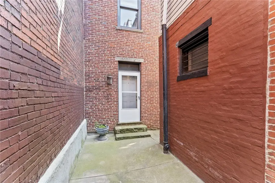 2206 E Carson St, Pittsburgh, PA 15203 - Image #2