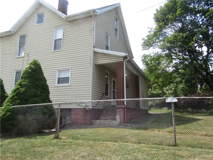 113 E Church Ave, Masontown, PA 15461 - Image #2
