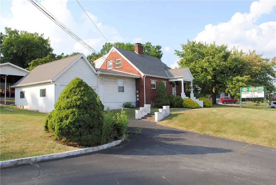 501 Burton Ave, Youngwood, PA 15697 - Image #2