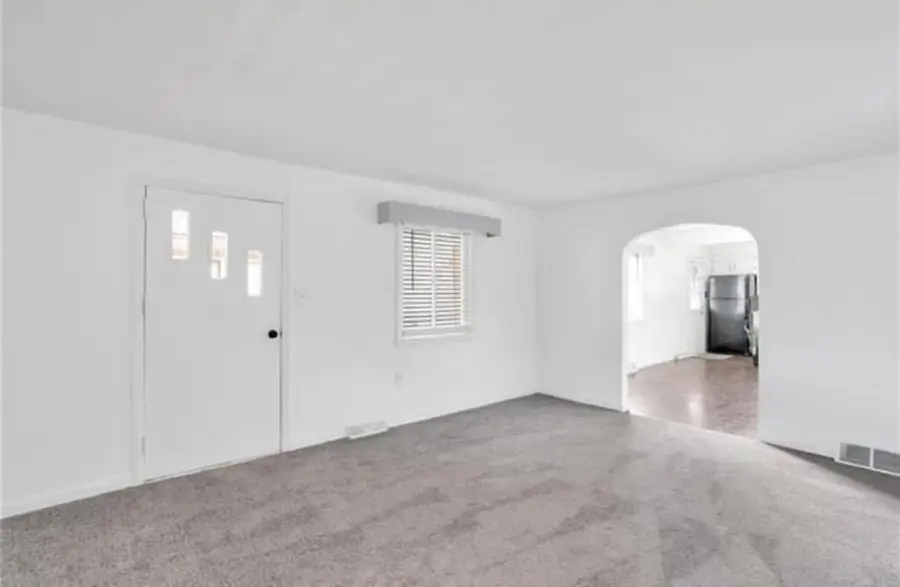 468 Bairdford Rd, Bairdford, PA 15006 - Image #2