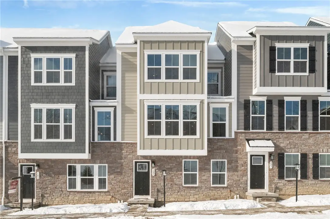 105 Breckenridge Court, Cranberry Township, PA 16066 - Image #1