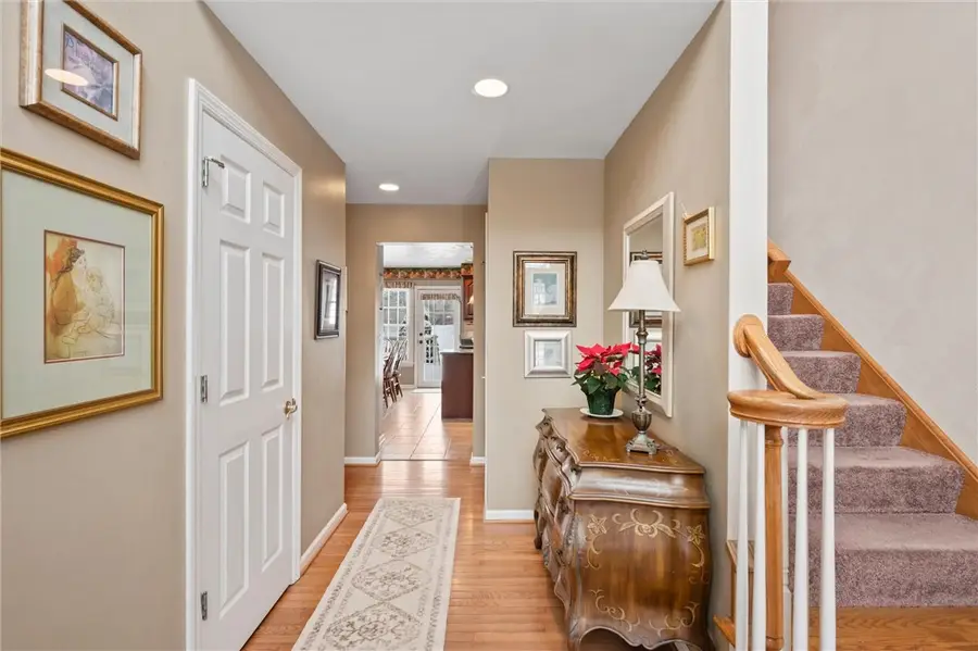 1004 Deveron Ct, Penn Township, PA 15644 - Image #2