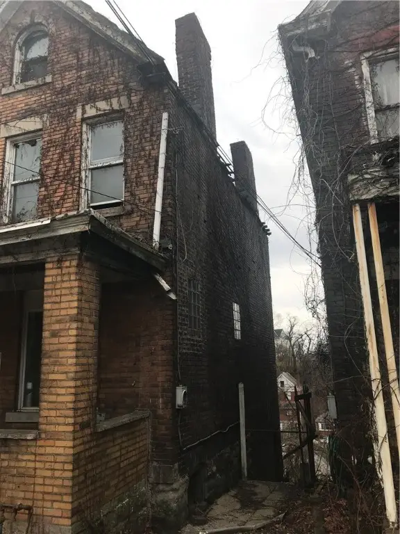 2258 Hawthorne Ave, Swissvale, PA 15218 - #2