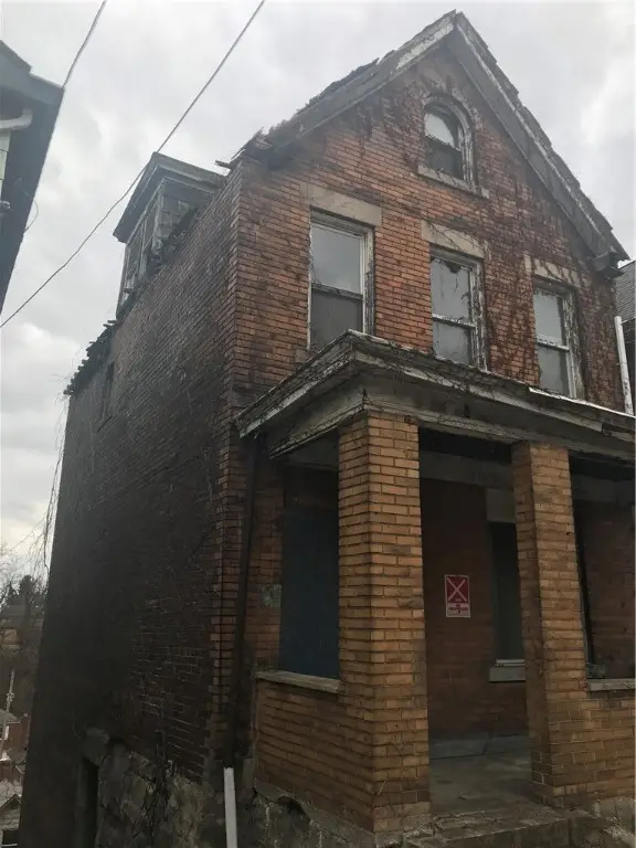 2258 Hawthorne Ave, Swissvale, PA 15218 - #3