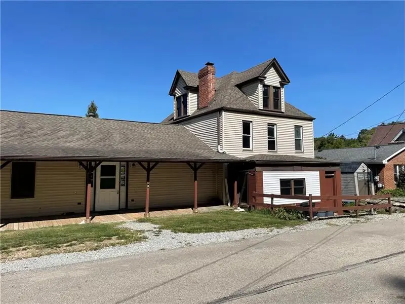 9 Gratz St, Hempfield, PA 15675 - Image #2