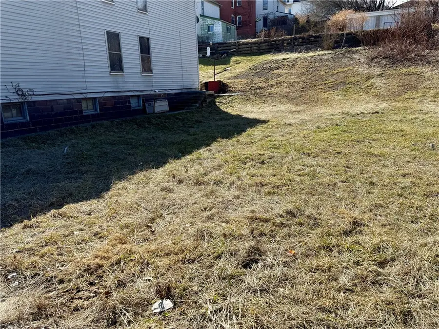 1043 Mckean Ave, Donora, PA 15033 - Image #2