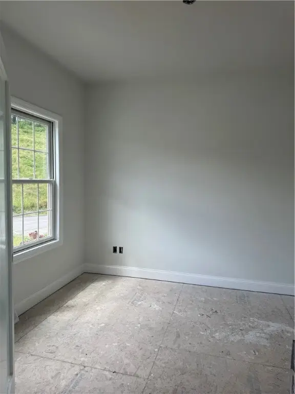 103 Harrowgate Lane, Thompsonville, PA 15317 - Image #3