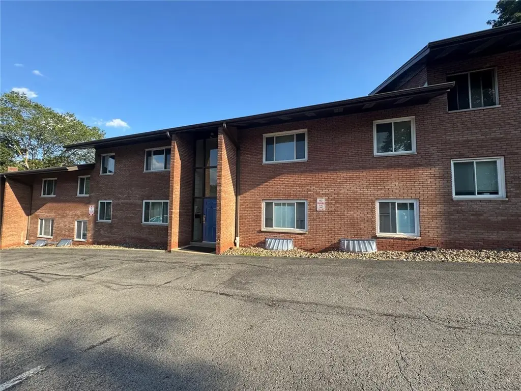 8179 Ohio River Boulevard #32, Emsworth, PA 15202 - Image #1