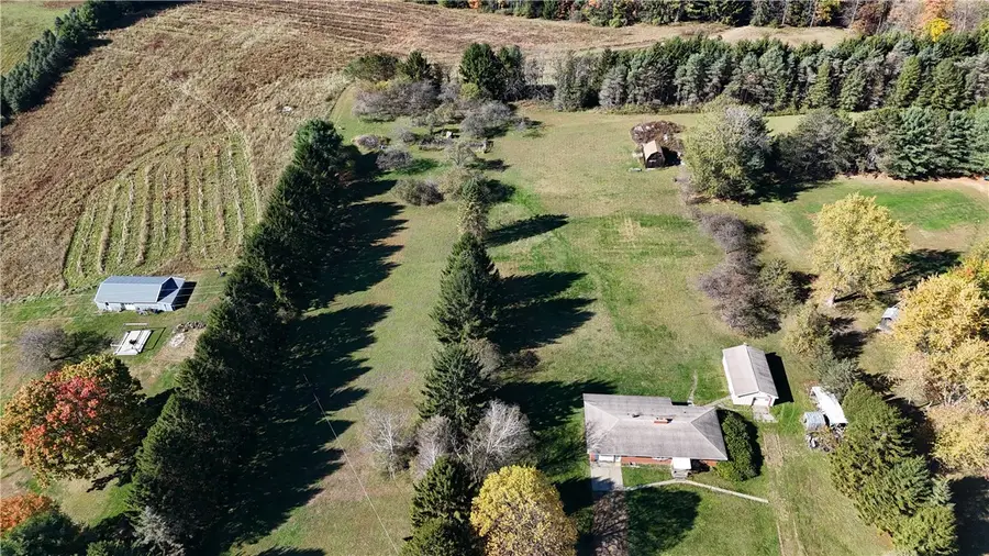 595 Wachob Dr, Oliver, PA 15767 - Image #3