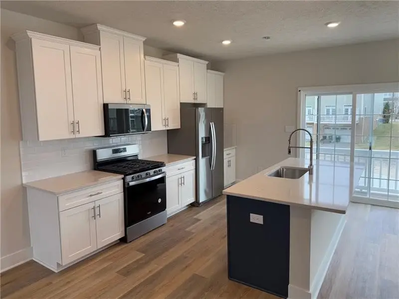 1402 Commons Ln #187, South Fayette, PA 15017 - Image #2