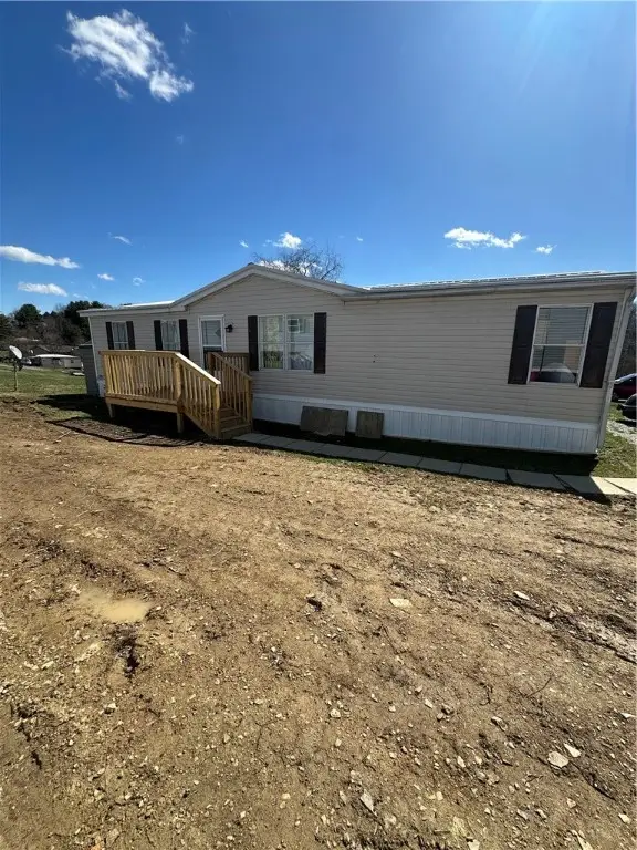 307 Sherwood Dr, Allegheny, PA 15068 - Image #1