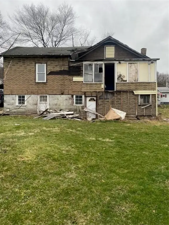 247 Main St, Karns City Boro, PA 16022