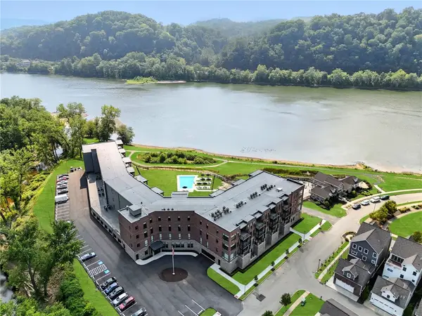 1 1st Street #301, Oakmont, PA 15139