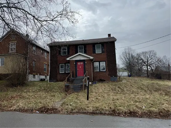 1097 Cedar Ave, Sharon, PA 16146