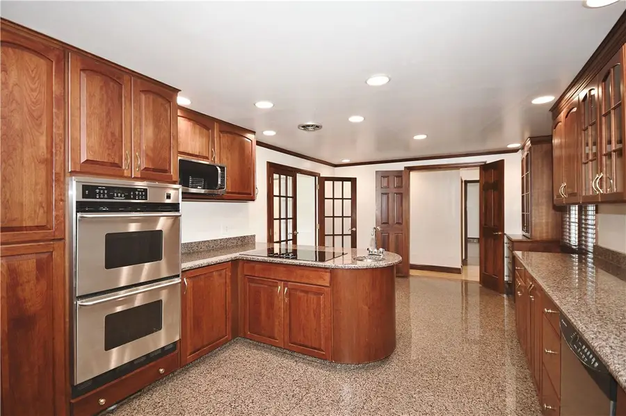 402 E Malden, California, PA 15423 - Image #3