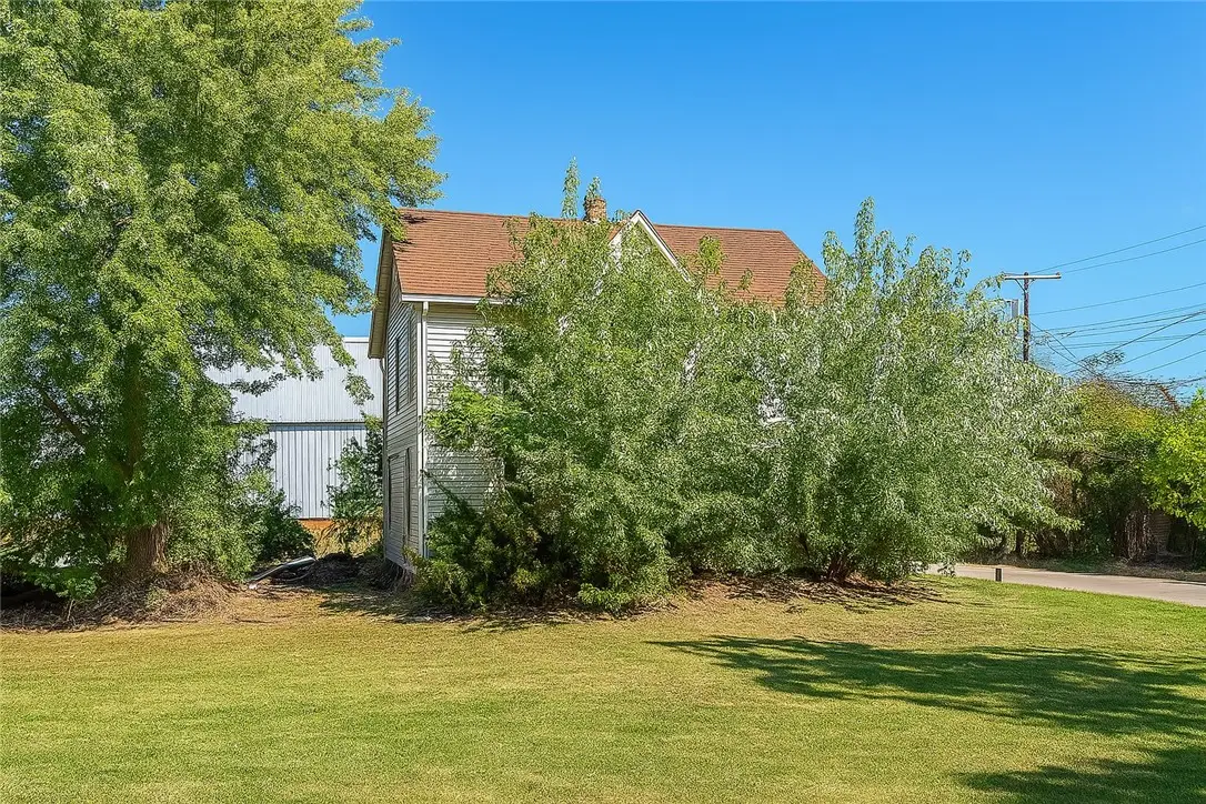 2713 Wilson St, Latrobe, PA 15650 - Image #1