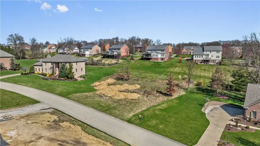 107 Wild Briar Dr, Venetia, PA 15367 - Image #2