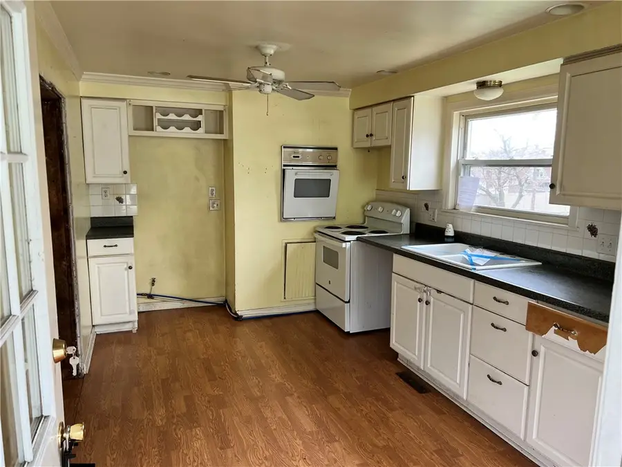 313 E 9th Ave, Tarentum, PA 15084 - Image #2