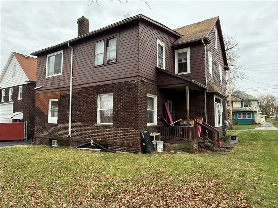 624 Park Ave, Farrell, PA 16121 - Image #2