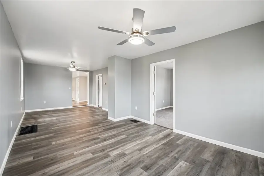 1022 Mueller Street, Bairdford, PA 15044 - Image #2