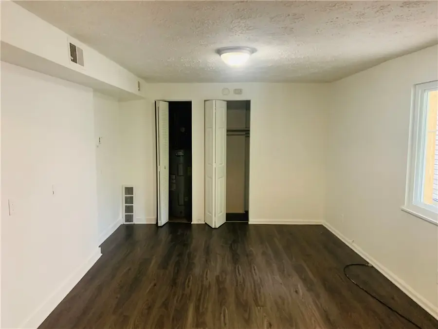 57 Barry St, Pittsburgh, PA 15203 - Image #3