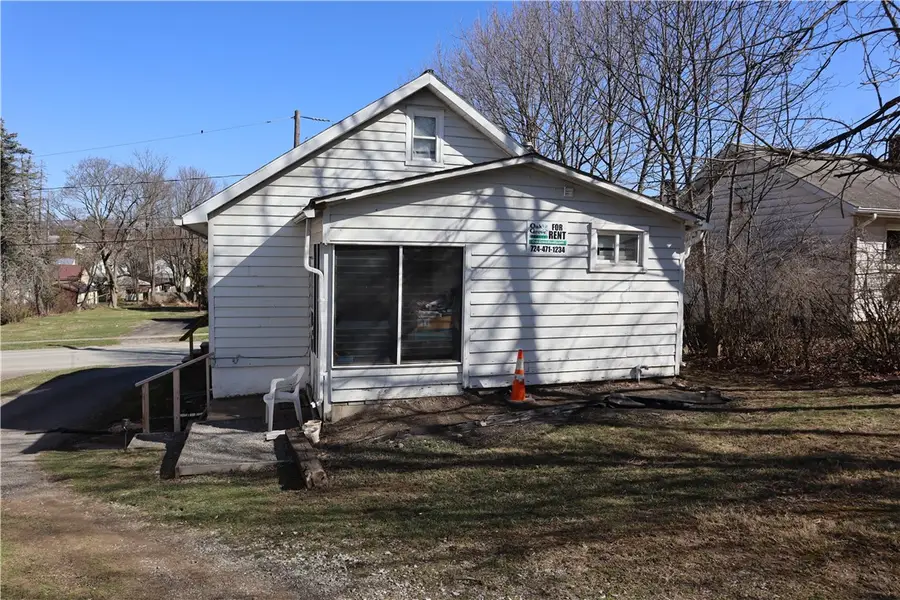 542 Grandview Ave, White, PA 15701 - Image #2