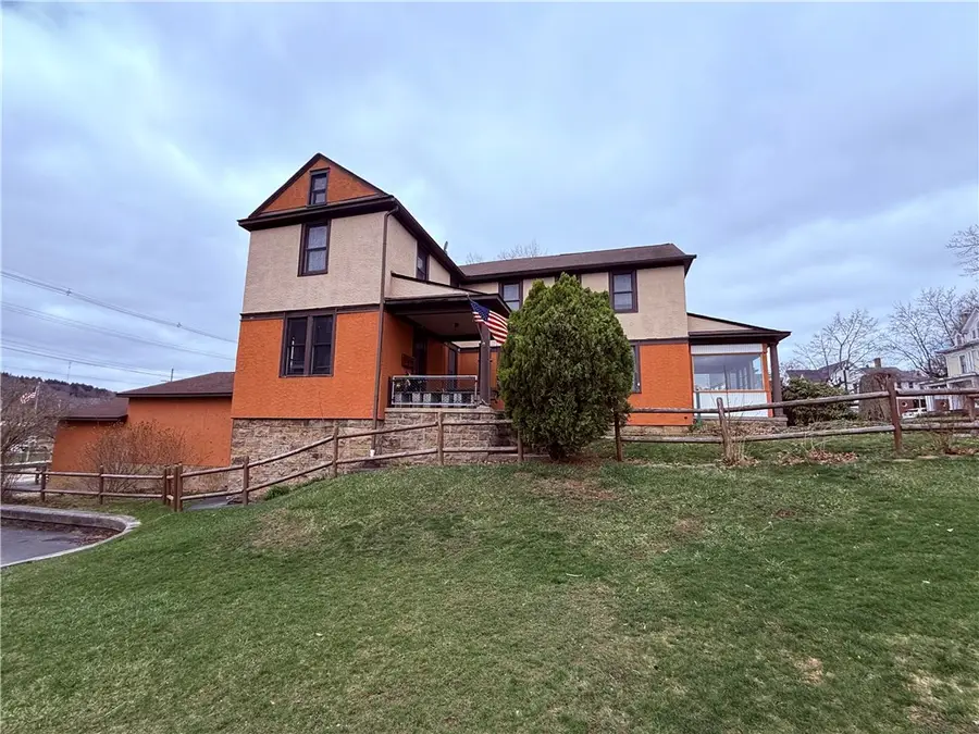 1406 Somerset Ave, Windber, PA 15963 - Image #2