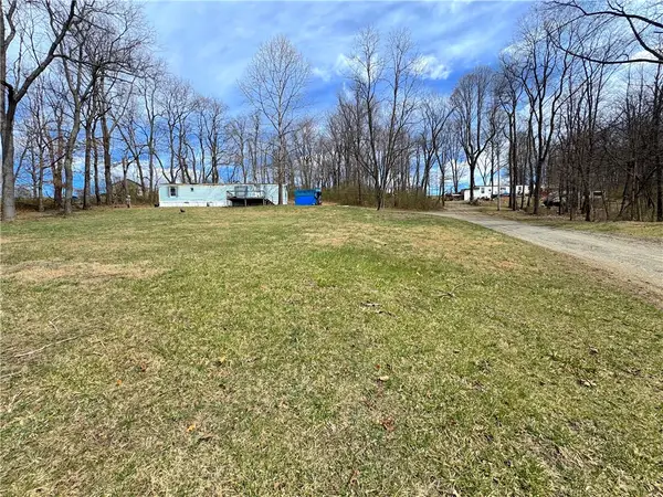 604 Loyalhanna Dam Rd, Loyalhanna, PA 15681