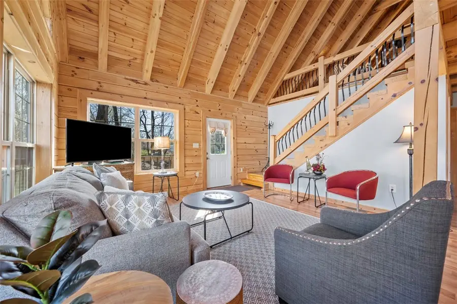 148 1st St, Georgetown, PA 15043 - Image #3