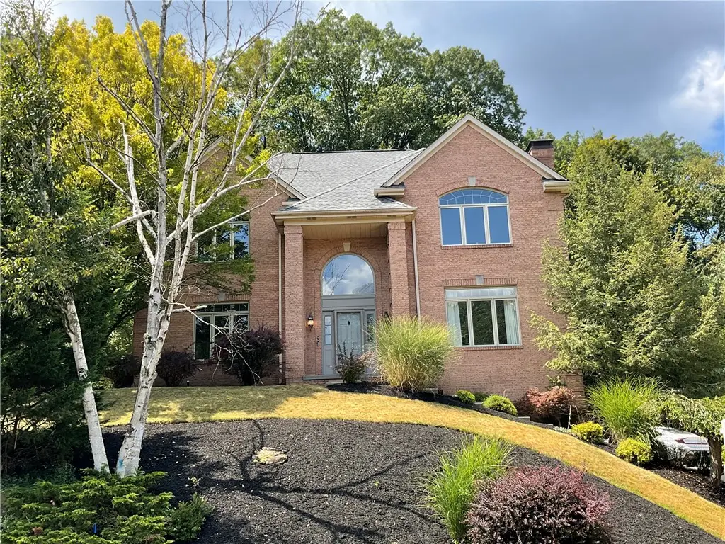 115 Radcliff Dr, Ross Township, PA 15237 - Image #1