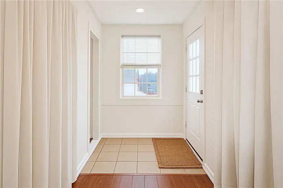 4022 Lydia Street, Pittsburgh, PA 15207 - Image #2