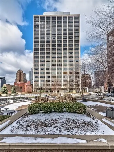 112 Washington Place #11G, Pittsburgh, PA 15219 - Image #2