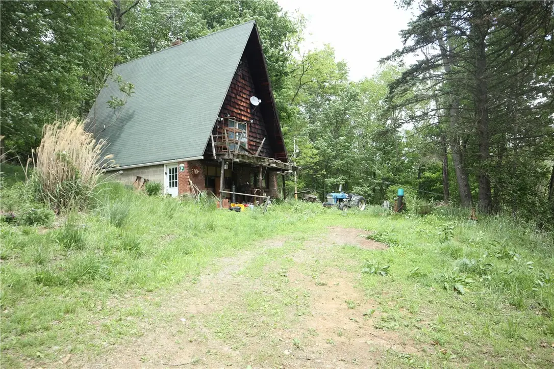 27 S California Dr, West Pike Run, PA 15427 - Image #1