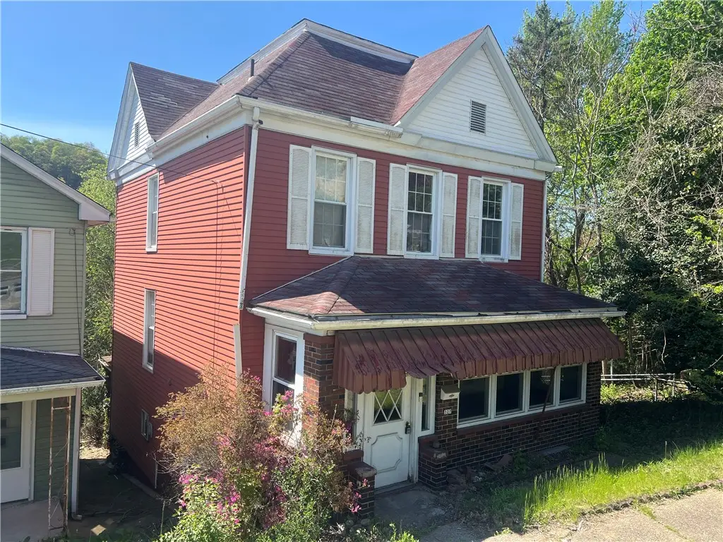 327 3rd St, Leechburg, PA 15656 - Image #1