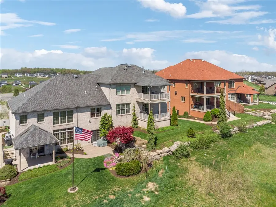 1043 Blackthorne Dr, Penn Township, PA 15644 - Image #2