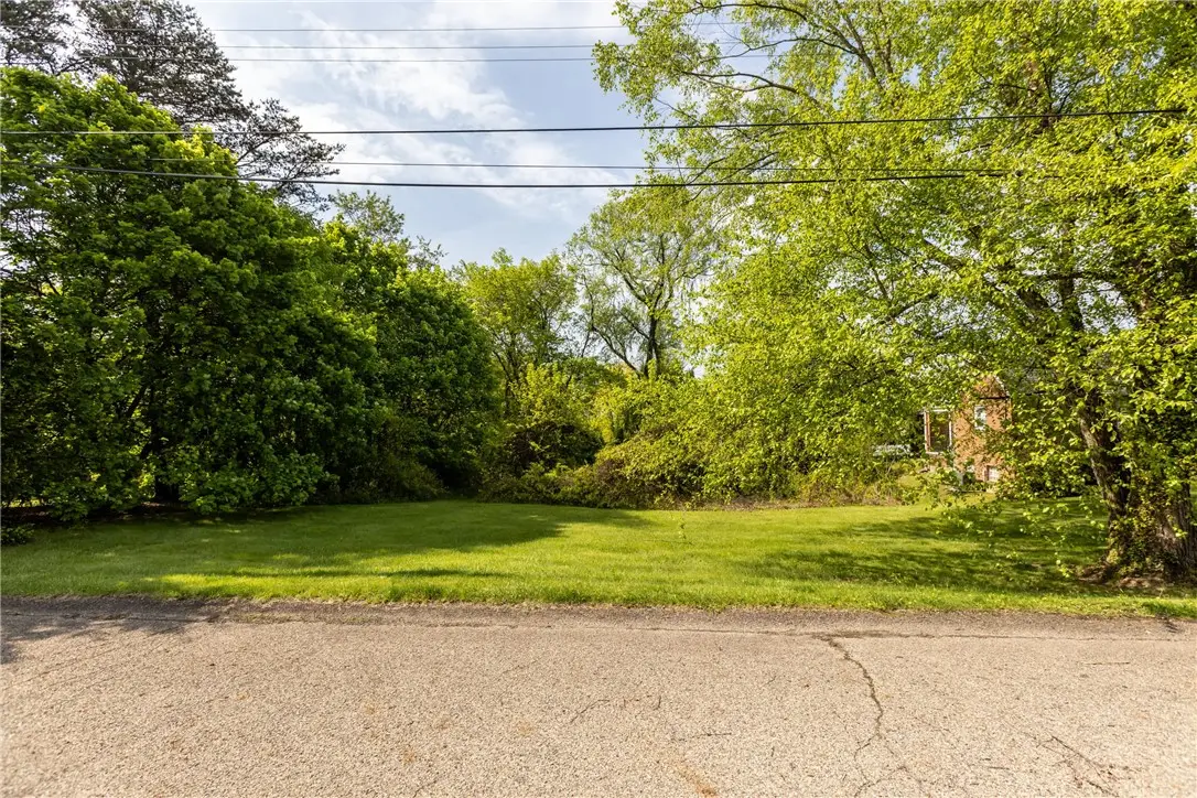 307 Baker Drive, Hopewell, PA 15001 - Image #1