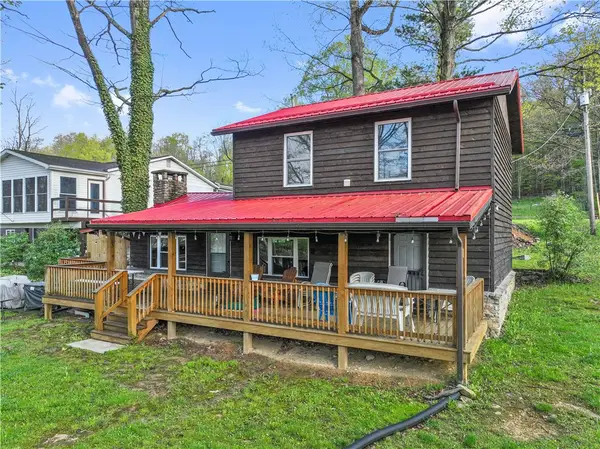 1036 Causeway Dr, Lake Stonycreek, PA 15541
