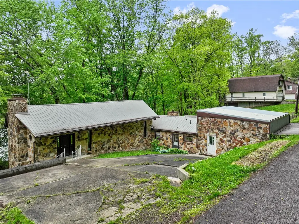 750 Lake Side Rd, Addison Township, PA 15411 - Image #1