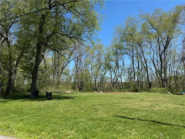 16 Walnut St, Smith, PA 15021