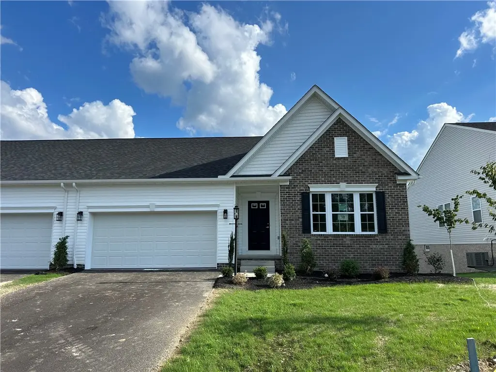 2724 Marra Drive, Hampton, PA 15044 - Image #1